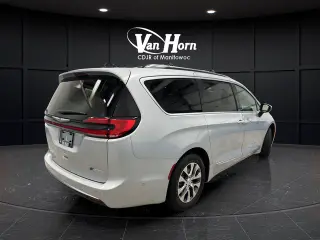 2023 Chrysler Pacifica Hybrid