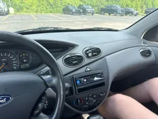 2004 Ford Focus