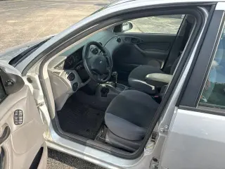2004 Ford Focus