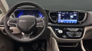 2023 Chrysler Pacifica Hybrid
