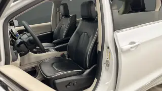 2023 Chrysler Pacifica Hybrid