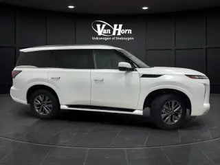 2025 INFINITI QX80