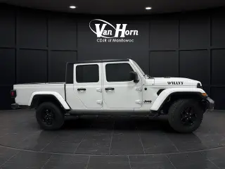 2023 Jeep Gladiator