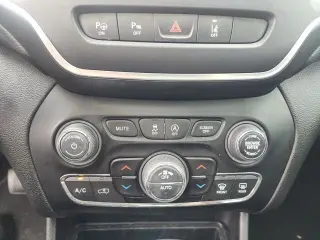 2023 Jeep Cherokee