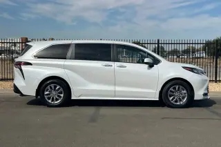 2024 Toyota Sienna