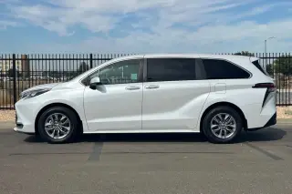 2024 Toyota Sienna