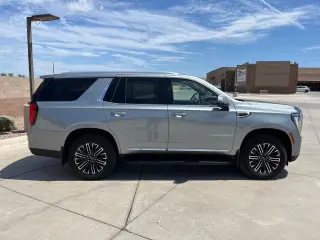 2025 GMC Yukon