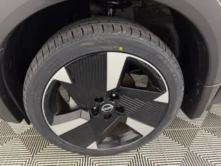2025 Nissan Kicks