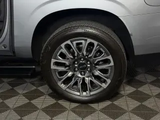2024 GMC Yukon XL