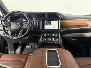 2024 GMC Yukon XL
