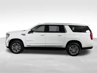 2025 GMC Yukon XL