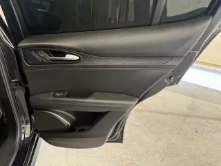 2021 Alfa Romeo Stelvio