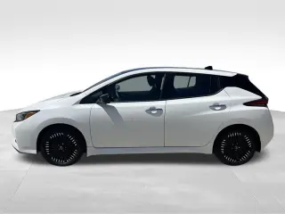 2025 Nissan Leaf
