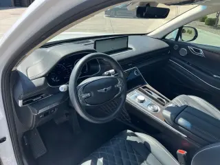 2023 Genesis GV80