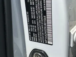 2025 Porsche Macan