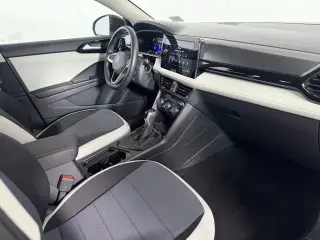 2025 Volkswagen Taos