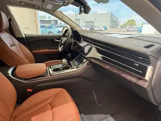 2023 Audi Q8