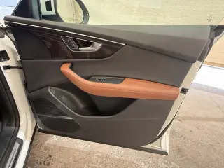 2023 Audi Q8
