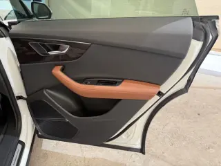 2023 Audi Q8