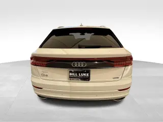 2023 Audi Q8