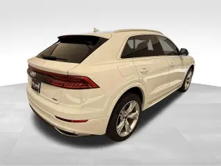 2023 Audi Q8
