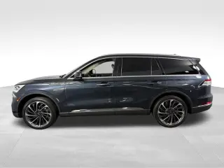 2024 Lincoln Aviator