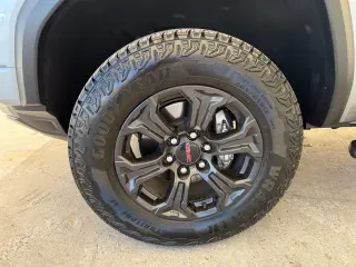 2024 GMC Canyon