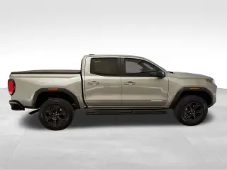 2024 GMC Canyon