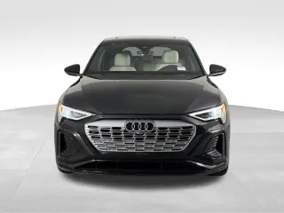 2024 Audi Q8 Sportback e-tron
