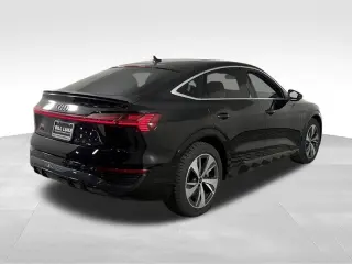 2024 Audi Q8 Sportback e-tron
