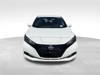 2025 Nissan Leaf