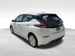 2025 Nissan Leaf