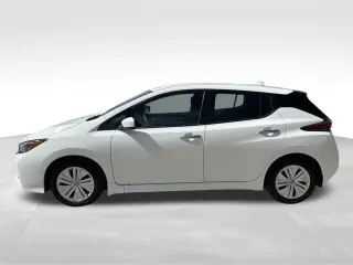 2025 Nissan Leaf
