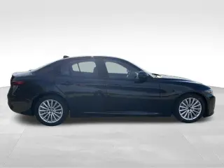 2022 Alfa Romeo Giulia