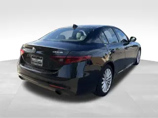 2022 Alfa Romeo Giulia