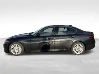 2022 Alfa Romeo Giulia