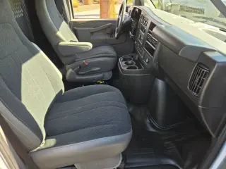 2025 GMC Savana Cargo