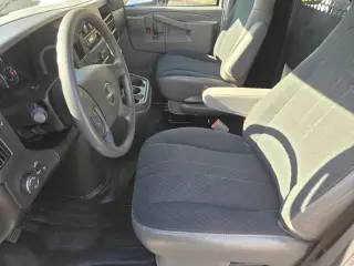 2025 GMC Savana Cargo