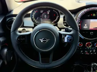 2024 MINI Hardtop 4 Door