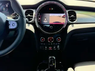 2024 MINI Hardtop 4 Door