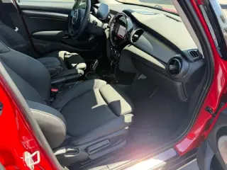 2024 MINI Hardtop 4 Door