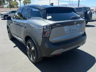 2025 Nissan Kicks