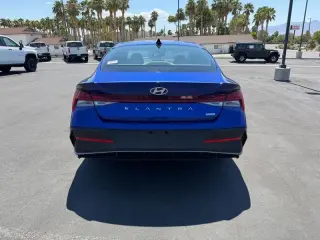 2025 Hyundai Elantra Hybrid