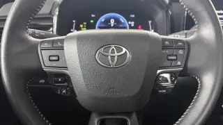 Toyota Camry 2025