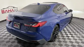 Toyota Camry 2025