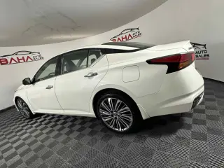 Nissan Altima 2023