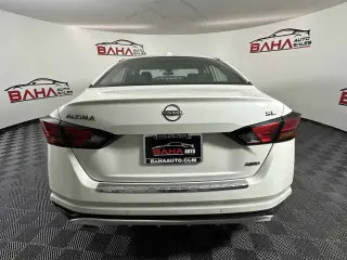 Nissan Altima 2023