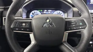 Mitsubishi Outlander 2023