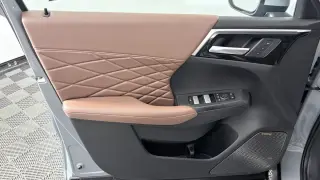 Mitsubishi Outlander 2025