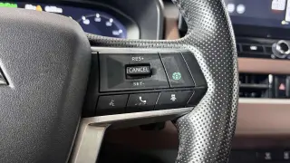 Mitsubishi Outlander 2025